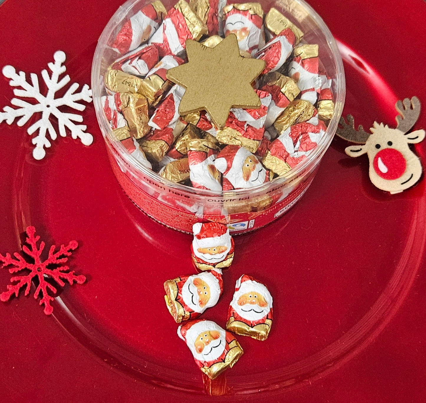 Tubo 80 mini Père noël en chocolat au lait 400gr